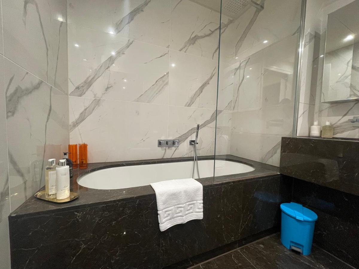Apartamento Sophisticated 1Br, 1 Ba Chigwell Designer Flat Chcl F2 Exterior foto