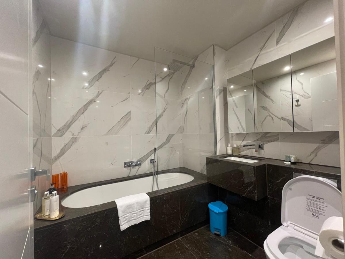Apartamento Sophisticated 1Br, 1 Ba Chigwell Designer Flat Chcl F2 Exterior foto